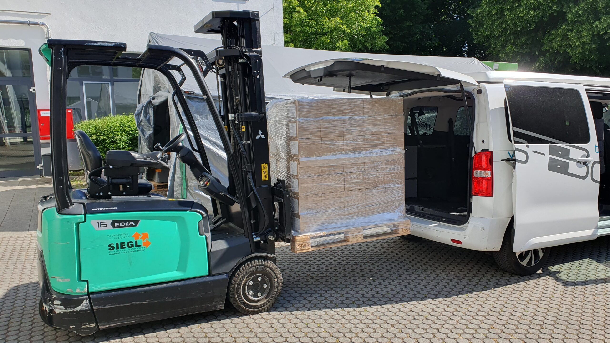Unser Lovetann Periodenbalsam ist da – es geht los!